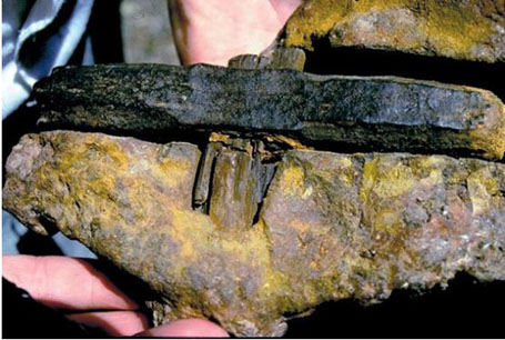 Загадочный артефакт - металлические трубы из Сен-Жан-де-Ливе