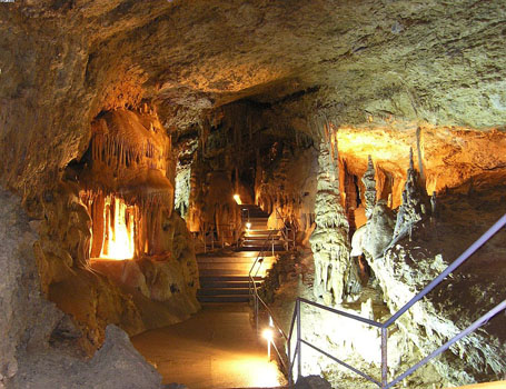 Древние тоннели в пещере "Мраморная"
